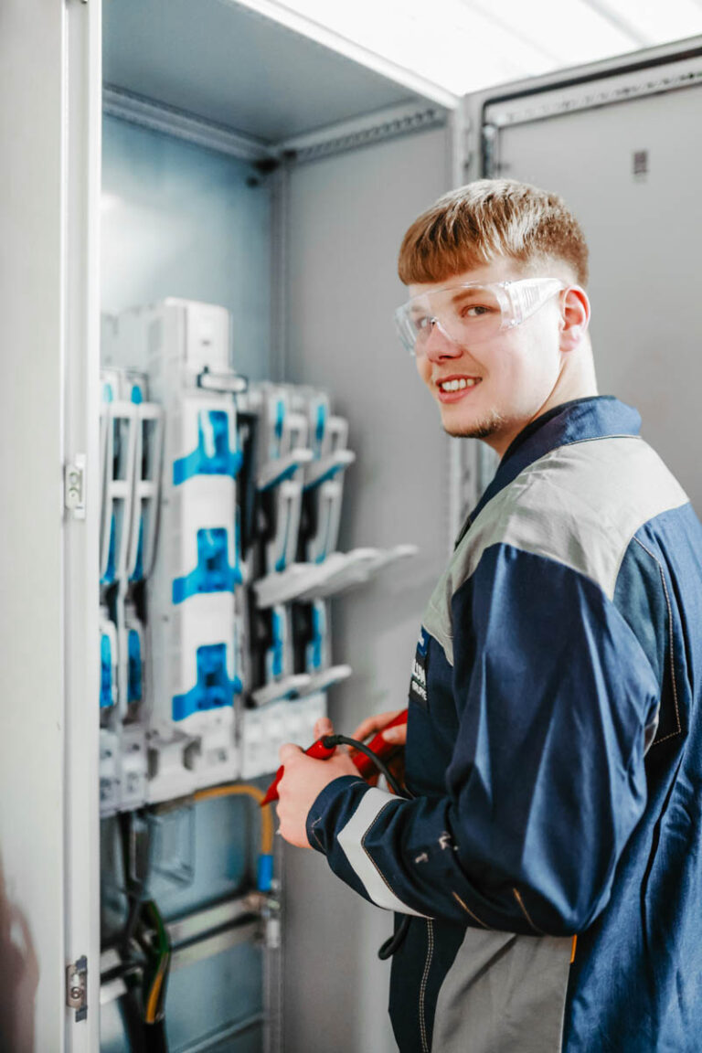 Elektriker*in / Mechatroniker*in für unsere Instandhaltung